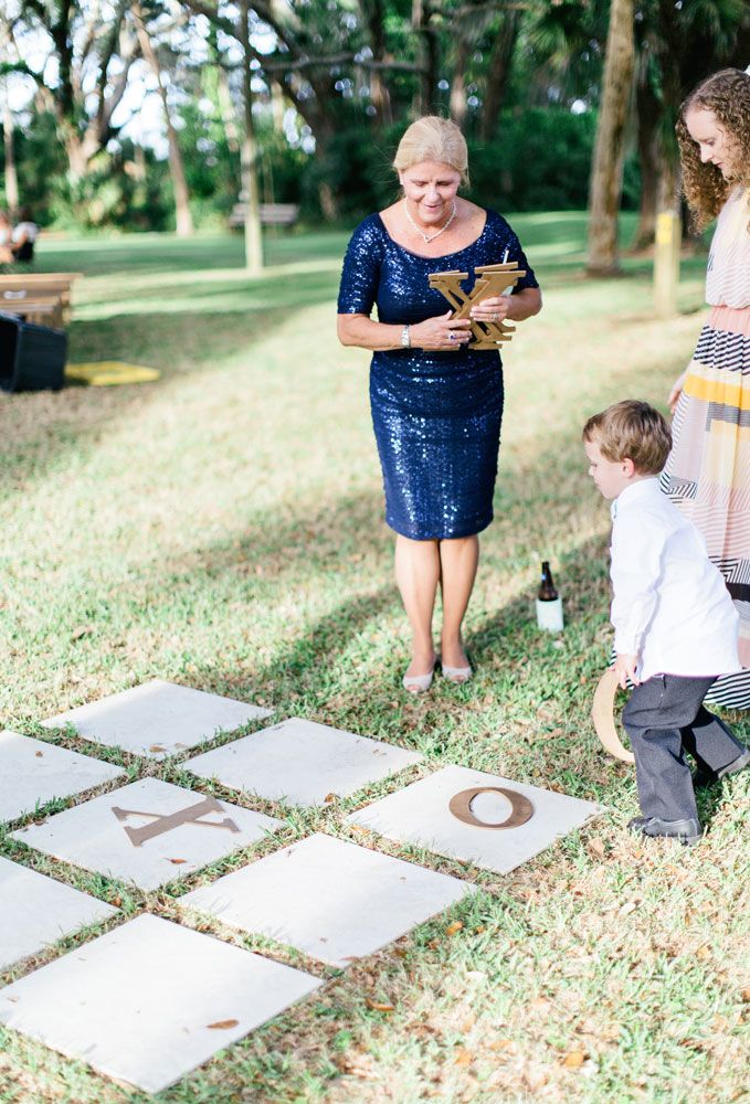 The Ultimate Wedding Cocktail Hour Guide