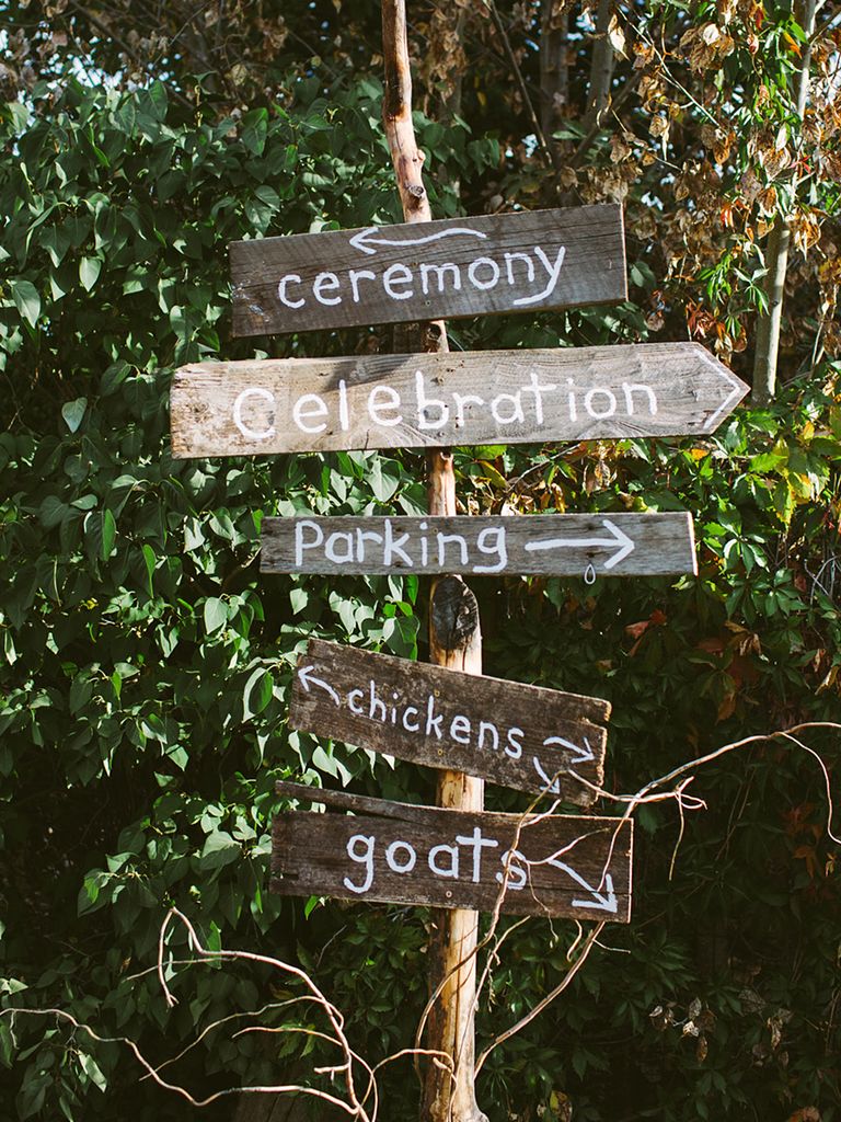 These 25 Rustic Wedding Signs Are Perfect for Your Outdoor (or Indoor) Venue