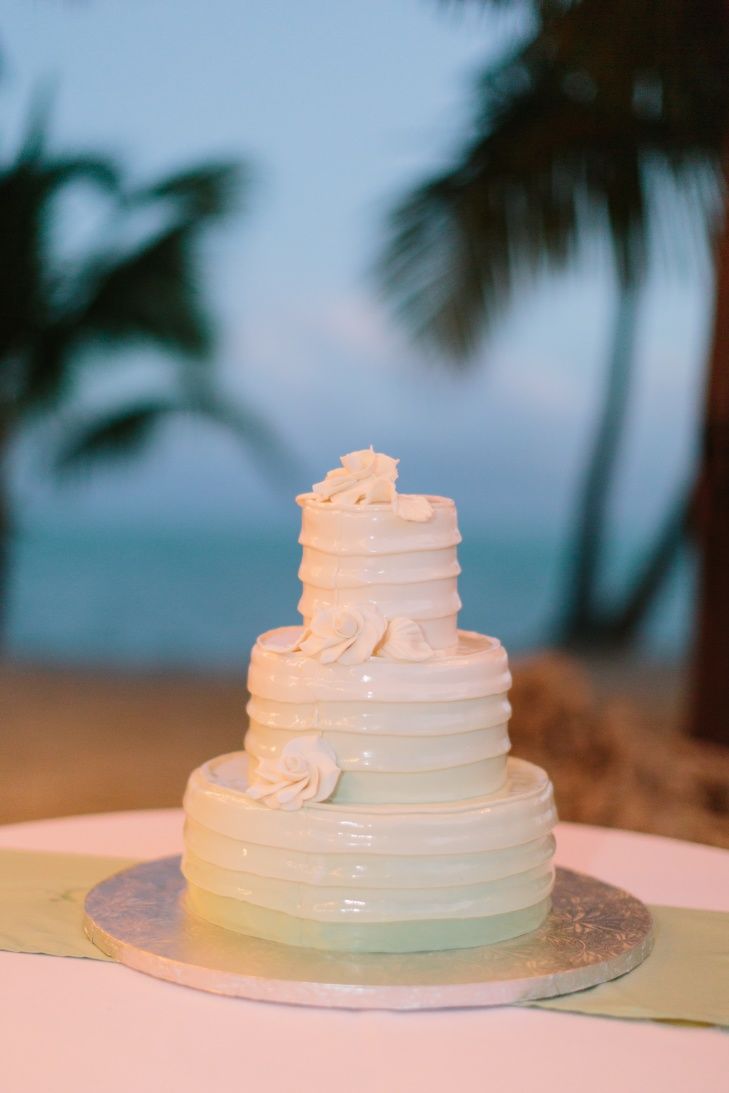 These Gorgeous Green Ombre Wedding Cakes Are Perfect For St. Patrick's Day