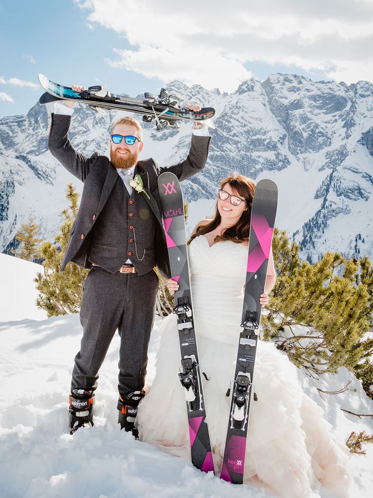 These Newlyweds Replaced Their First Dance With a First Ski, and the Photos Are So Cool