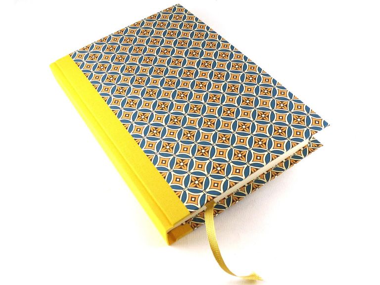 These Pretty Etsy Agenda Books Are Perfect for Wedding Planning