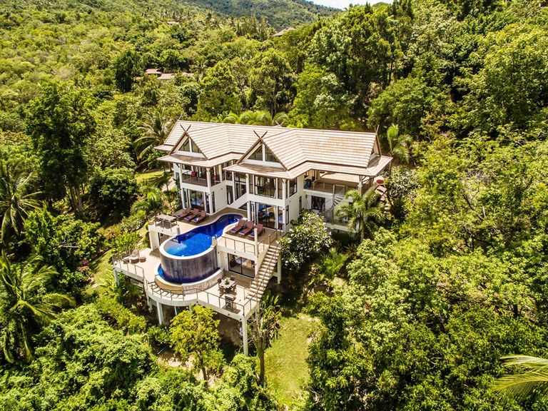 These Rental Homes and Castles Are Honeymoon Goals