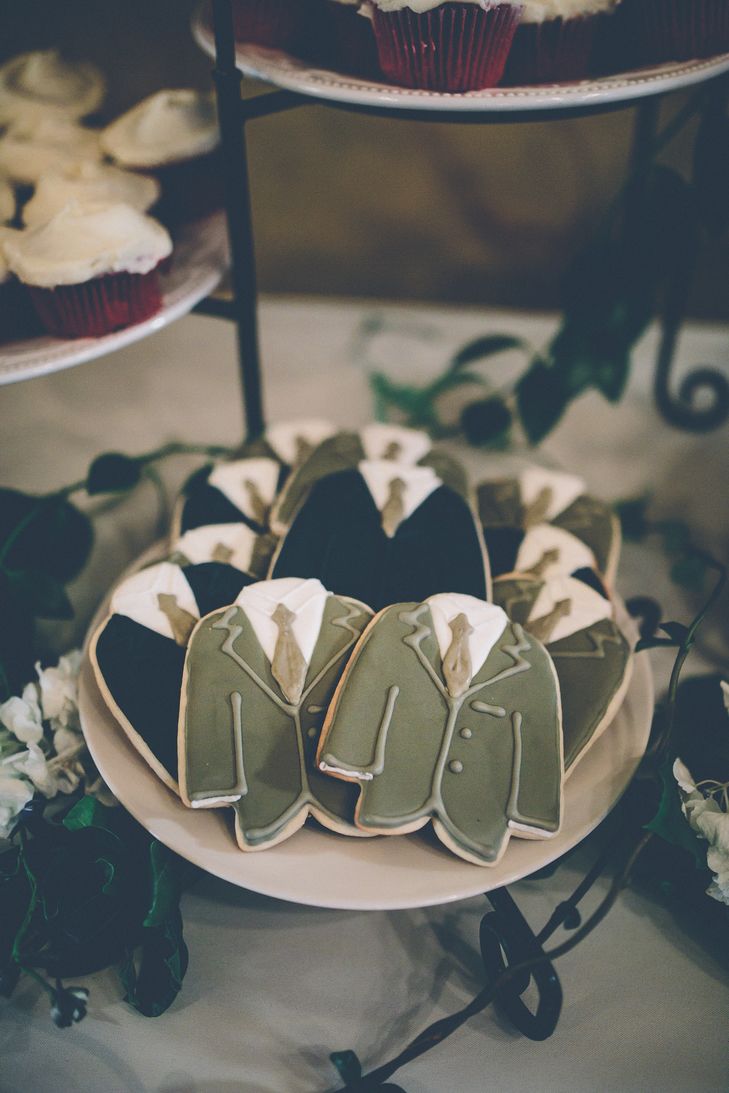 Tinder Cookies?! (Plus 6 More Wedding Sugar Cookies You'll Love)