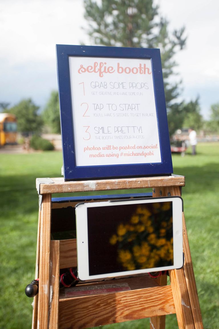 We Love These Inexpensive Photo Booth Alternatives
