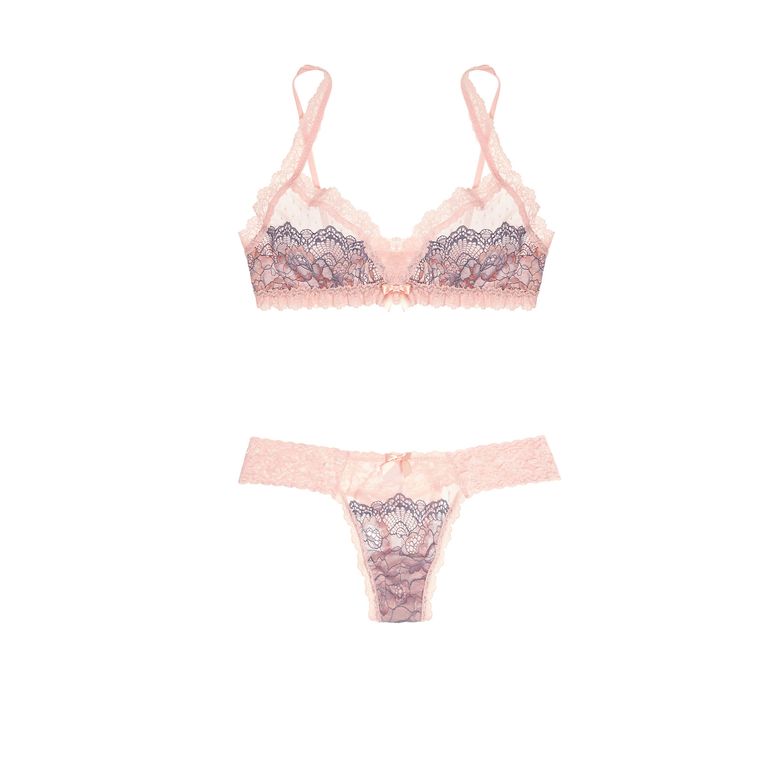 What to Pack for a Tropical Honeymoon