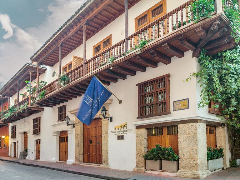 Your Official Honeymoon Guide to Cartagena, Colombia