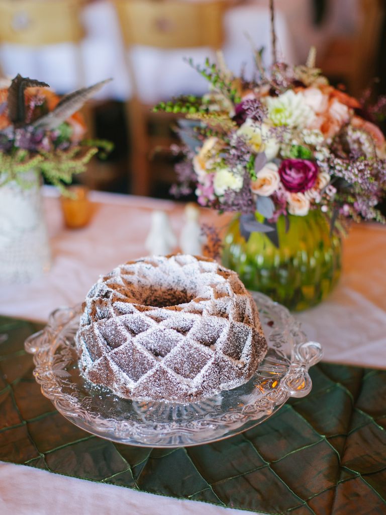 14 Wedding Dessert Ideas (That Aren’t Cake!)