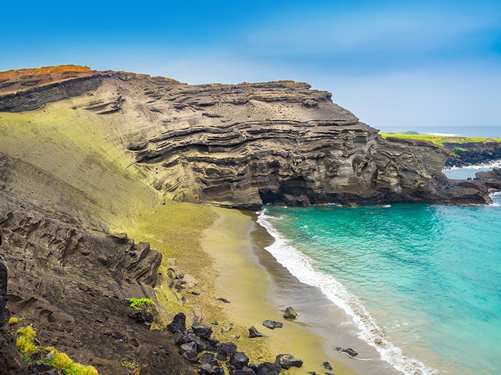 Can’t-Miss Hawaiian Beaches to Visit on Your Honeymoon