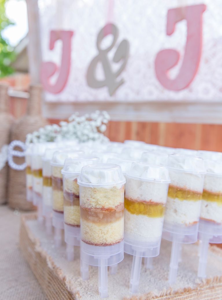 14 Wedding Dessert Ideas (That Aren’t Cake!)