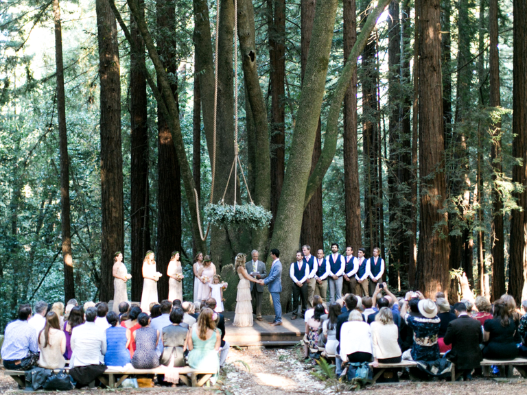 These 7 Natural Altars Prove You Don’t Need to Get Fancy for an Outdoor Ceremony