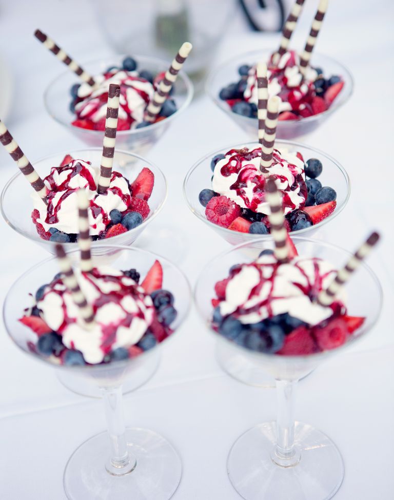 14 Wedding Dessert Ideas (That Aren’t Cake!)