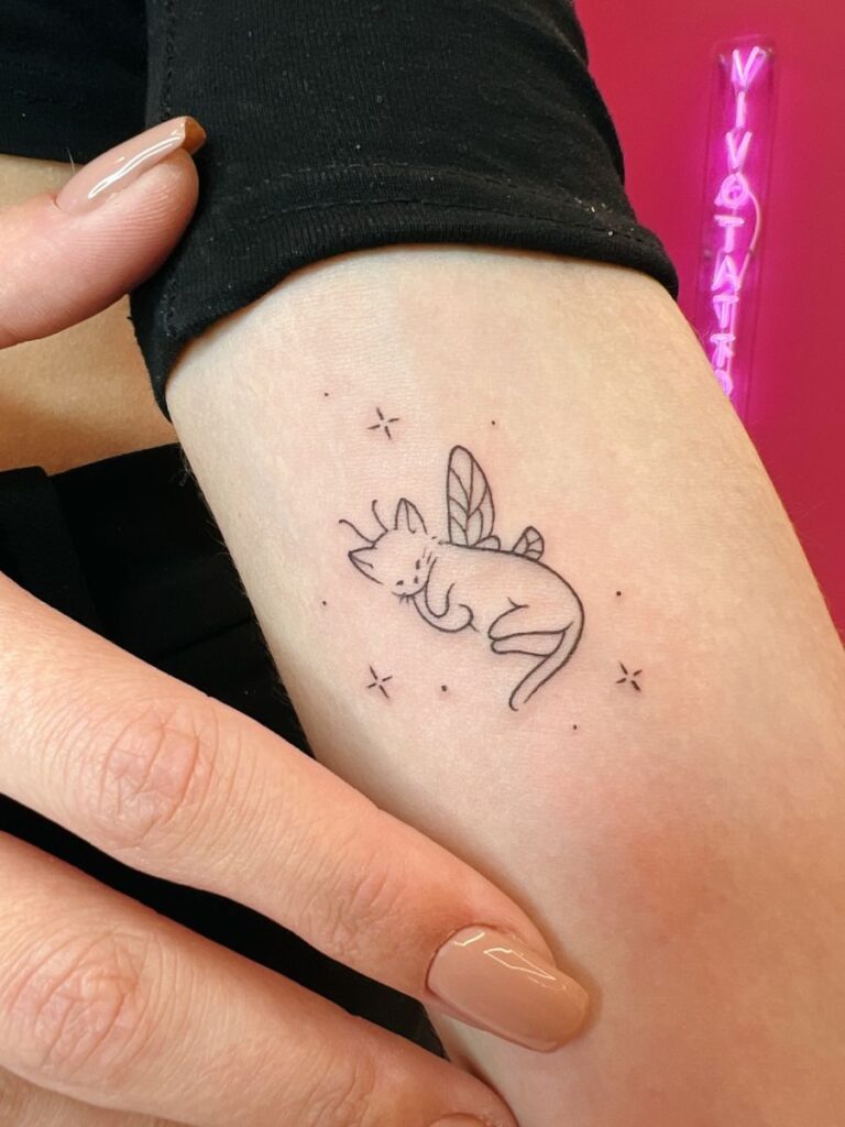 215+ AdorɑƄƖe Dainty Tattoos Ideas (2023) - mysteriousevent.com