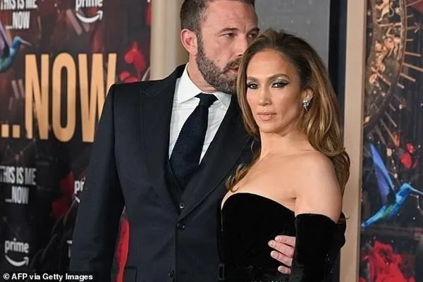 Quá nhiều lý do khiến Jennifer Lopez ly hôn Ben Affleck - 2sao