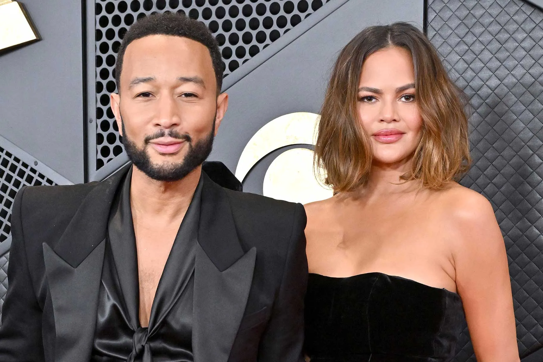 A ‘maior batalha’ de Chrissy Teigen e John Legend em seu casamento | NBCInsider